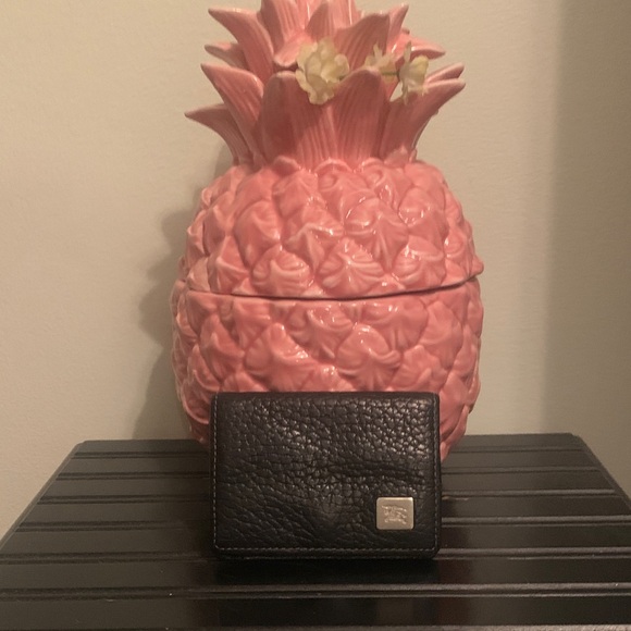 Burberry Handbags - Burberry snap leather pouch